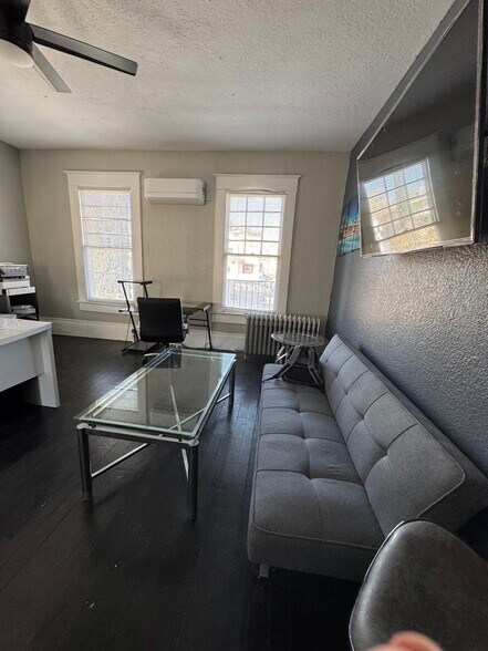 More Photos Of 1522 Montana Ave, El Paso Loft Creative Space For Sale