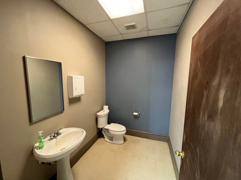More Photos Of 1306 Heidt Ave, Savannah Office For Lease