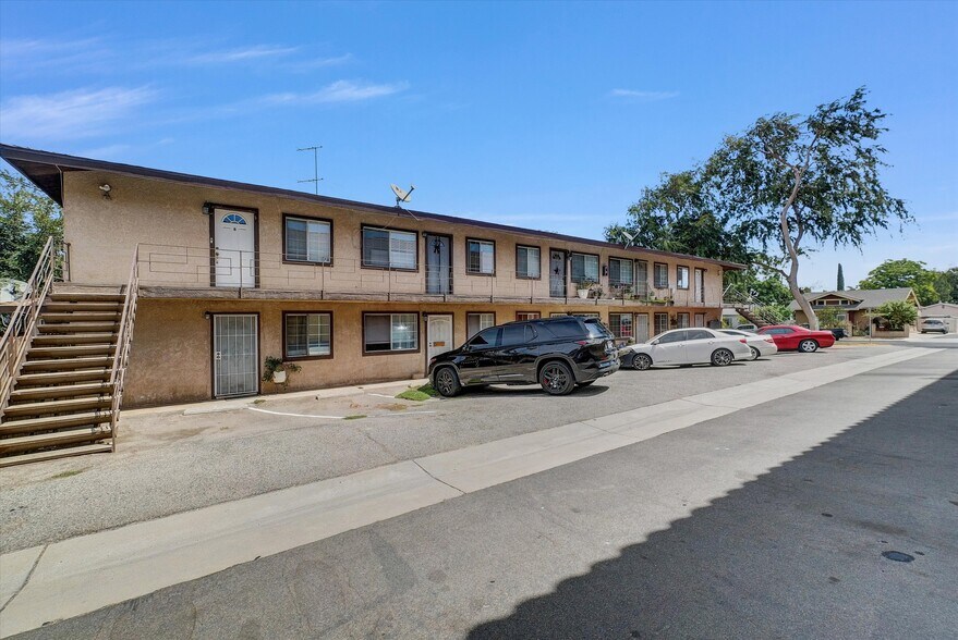 More Photos Of 712 E Howard St, Corona Apartments For Sale