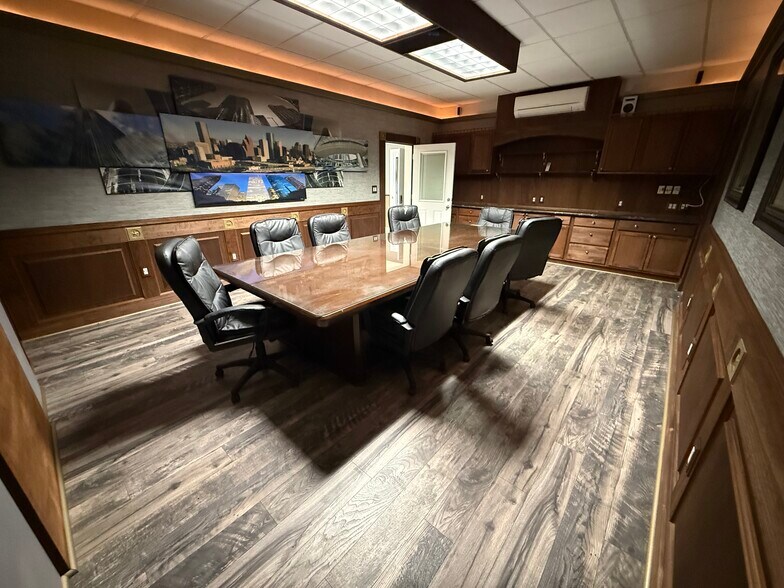 More Photos Of 18025 W Little York Rd, Katy Flex For Sale