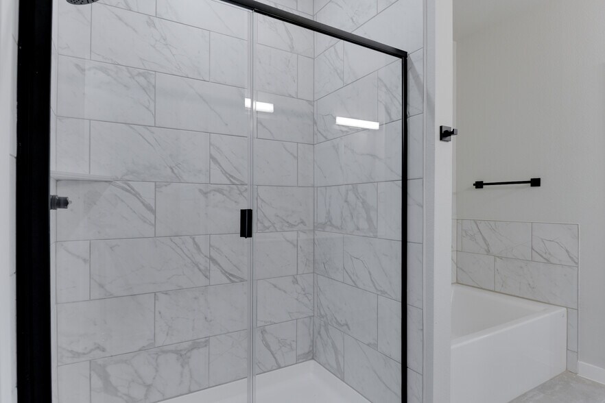 More Photos Of 4405 Clovis Ct, Midlothian Apartments For Sale