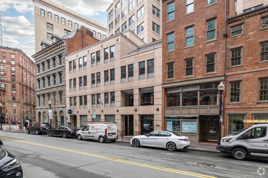 More Photos Of 20 Custom House St, Boston Office For Lease
