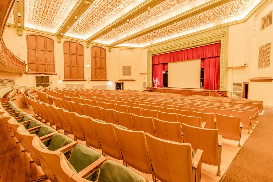 More Photos Of 747 Wallace Ave, Pittsburgh Land For Sale