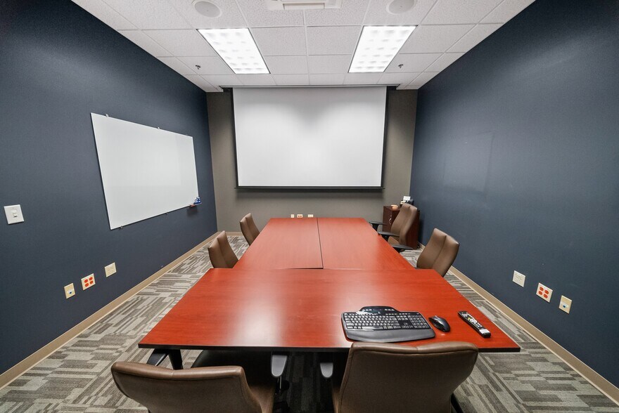 More Photos Of 6001 W Van Horn Tavern Rd, Columbia Office For Lease