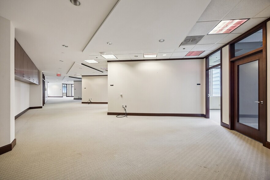 More Photos Of 580 Westlake Park Blvd, Houston Unknown For Lease