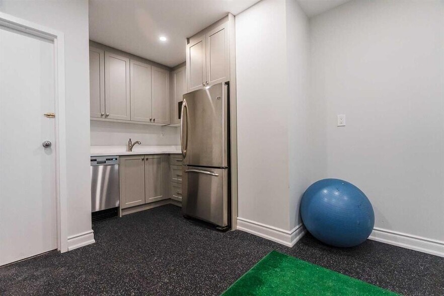 More Photos Of 388 Queen St E, Toronto Storefront Retail Office For Sale