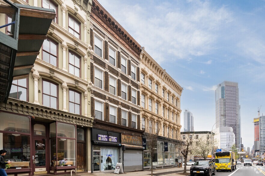 More Photos Of 664 Fulton St, Brooklyn Apartments For Lease