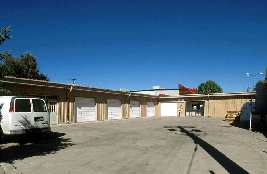 More Photos Of 6301 N Federal Blvd, Denver Showroom For Lease