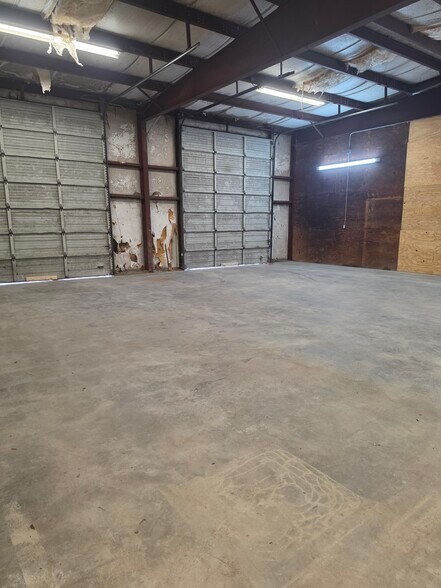 More Photos Of 5933 Carolina Beach rd, Wilmington Industrial For Lease
