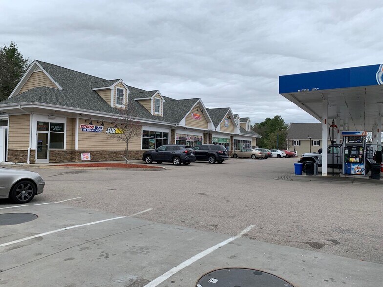 More Photos Of 242 Dedham St, Norfolk Convenience Store For Lease