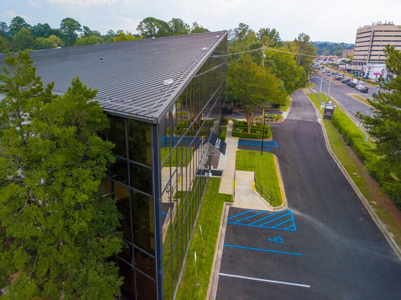 More Photos Of 2700 Rogers Dr, Birmingham Medical For Lease