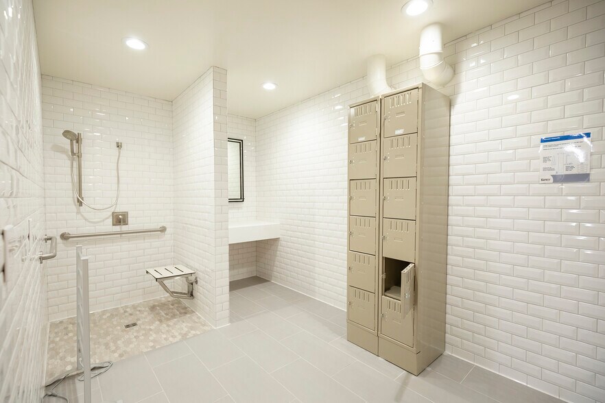 More Photos Of 1100 R St, Sacramento Loft Creative Space For Sale