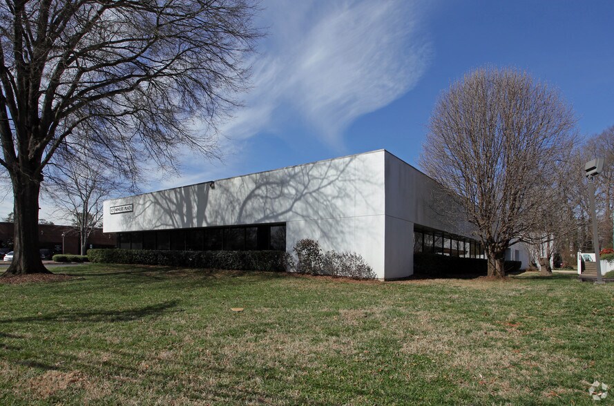 More Photos Of 421 Minuet Ln, Charlotte Office For Lease