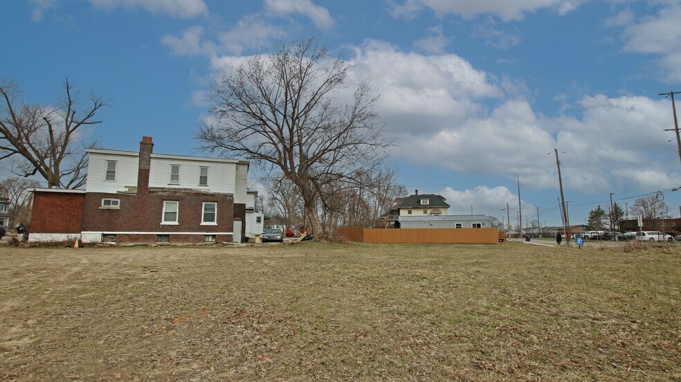 More Photos Of 800 Martin Luther King Ave, Flint Land For Sale