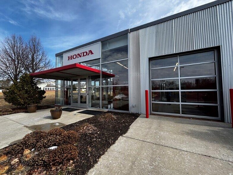 More Photos Of 2420 Oak Valley Dr, Ann Arbor Flex For Sale