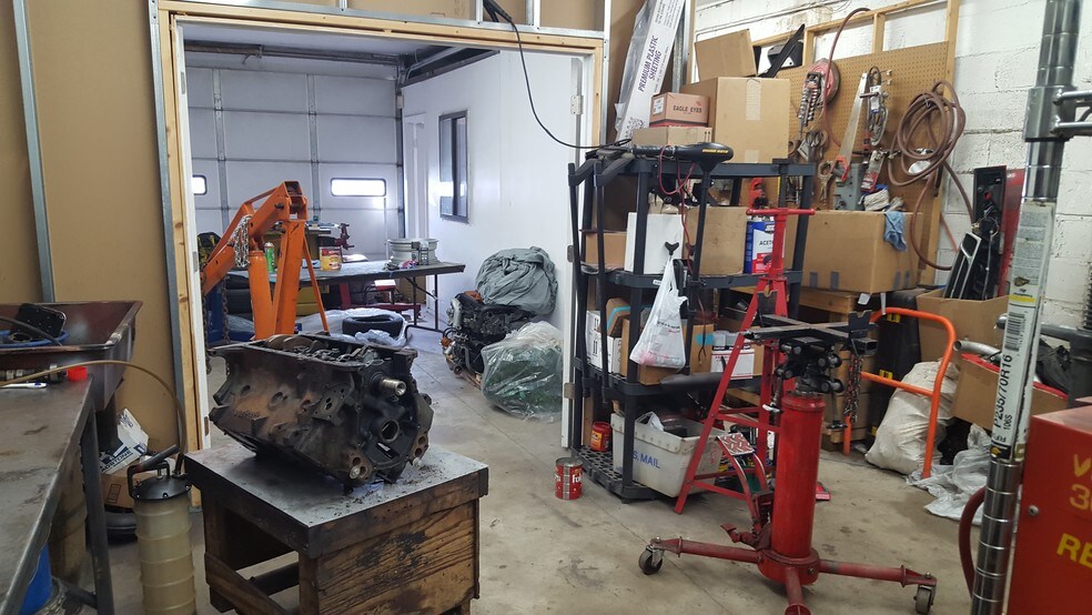 More Photos Of 152 Speigletown Rd, Troy Service Station For Sale