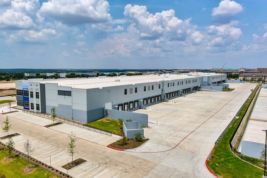 More Photos Of 3700 Sunrise Rd, Round Rock Unknown For Lease