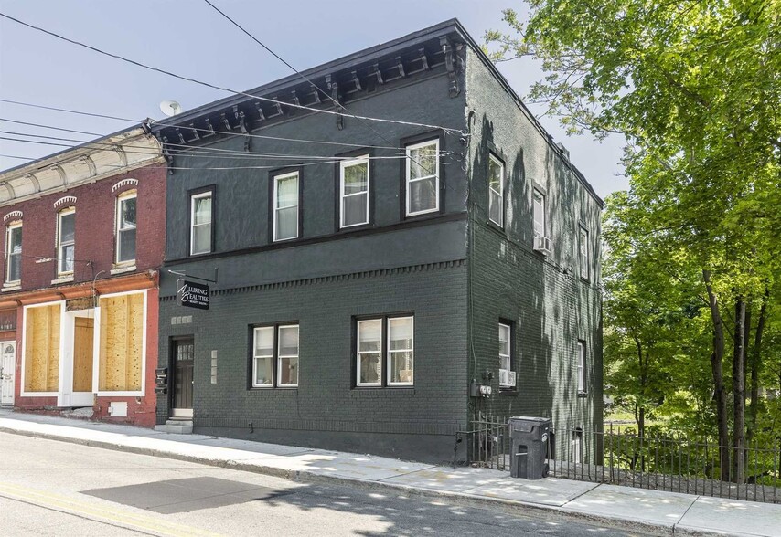 More Photos Of 2674 W Main St, Wappingers Falls Apartments For Lease