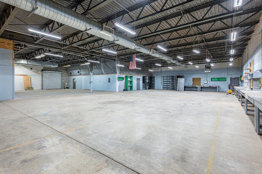 More Photos Of 807 S 27th St, Harrisburg Warehouse For Lease