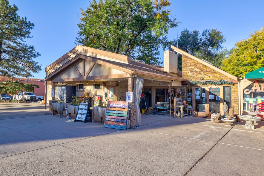 More Photos Of 807 Wilcox St, Castle Rock Storefront For Sale