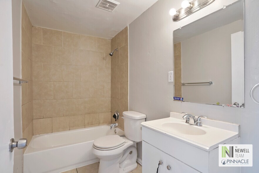 More Photos Of 1475 Macon St, Aurora Apartments For Sale