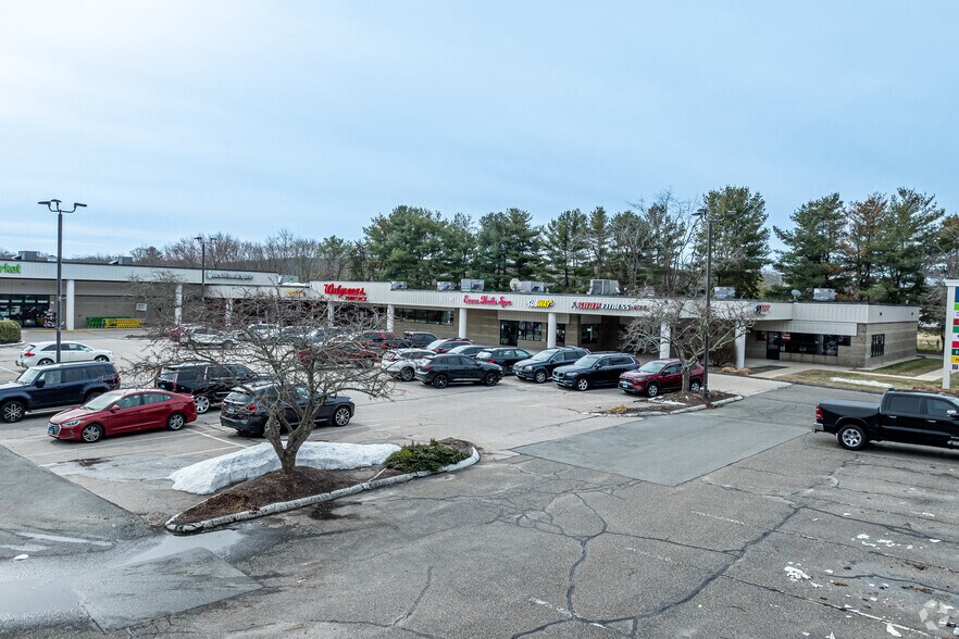More Photos Of 125 Westbrook Rd, Essex Unknown For Lease