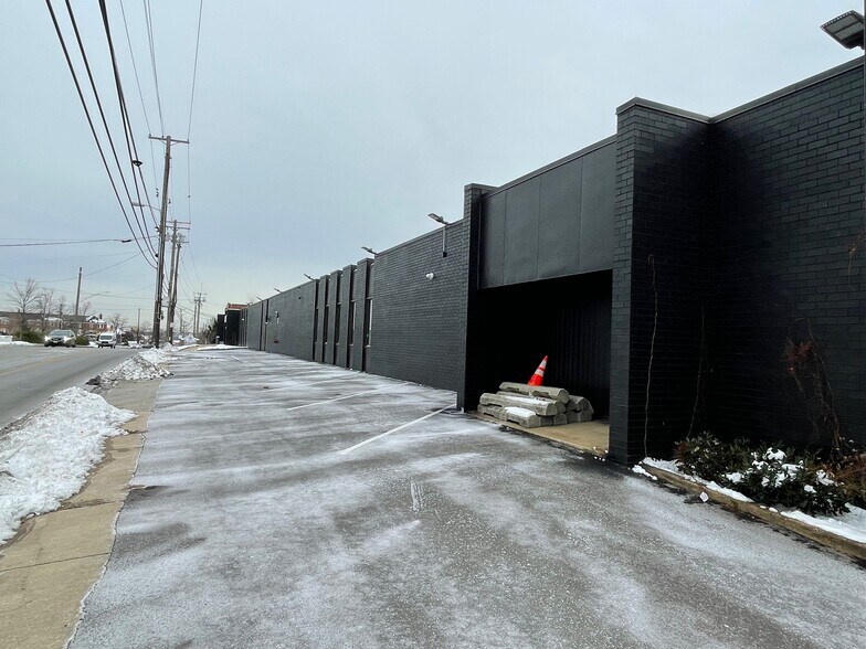 More Photos Of 3425 Sinclair Ln, Baltimore Warehouse For Sale