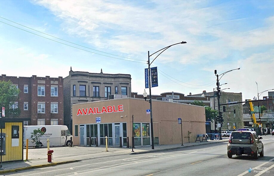 Primary Photo Of 3455 N Clark St, Chicago Fast Food For Lease