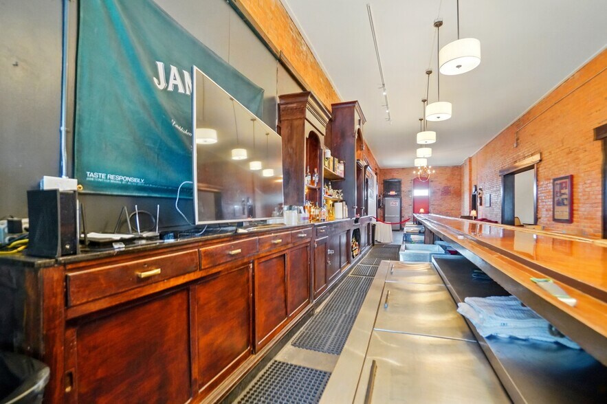 More Photos Of 516-518 N Main St, Lima Storefront Retail Residential For Sale