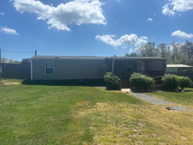 More Photos Of 13 Evergreen Cir, Dunlap Trailer Camper Park For Sale