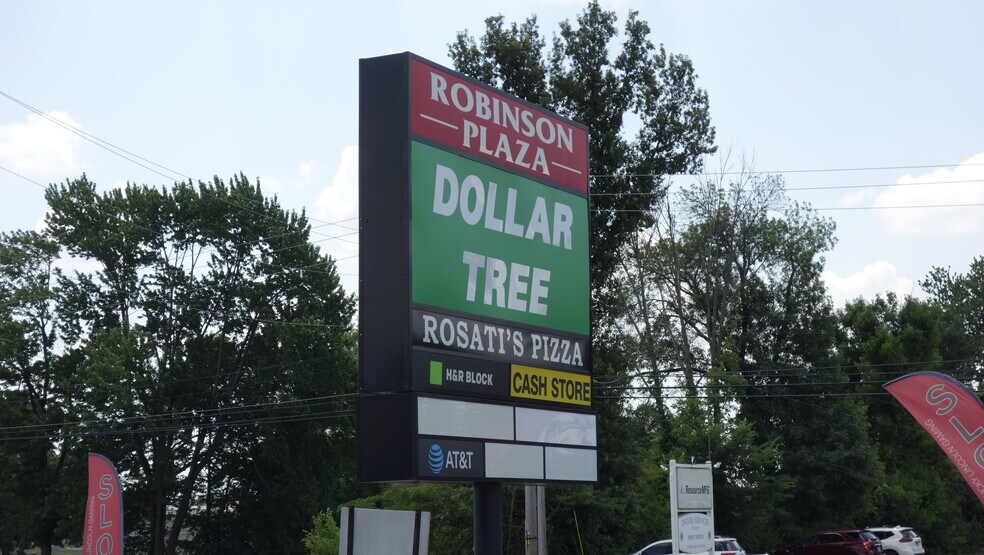 More Photos Of 1302 E Main St, Robinson Storefront For Lease