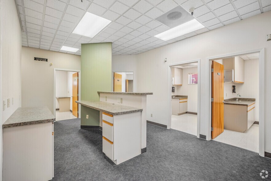 More Photos Of 3111 Professional Dr, Auburn Medical For Sale