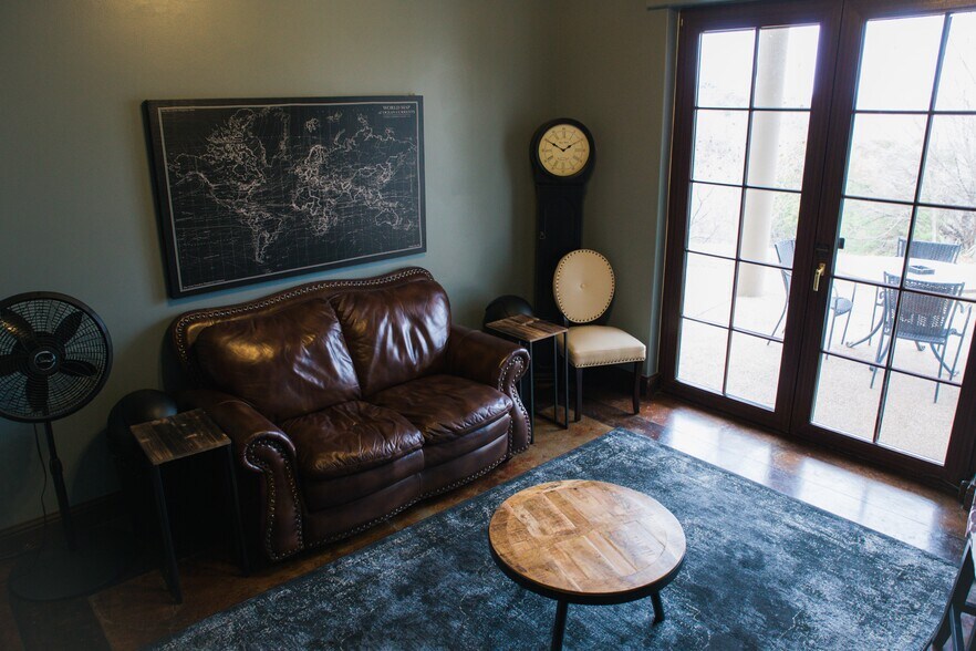More Photos Of 451 Stoney Rdg, Azle Specialty For Sale