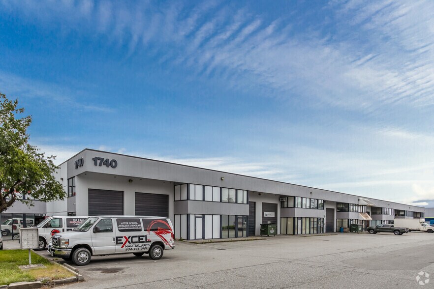 More Photos Of 1740 Broadway St, Port Coquitlam Distribution For Lease