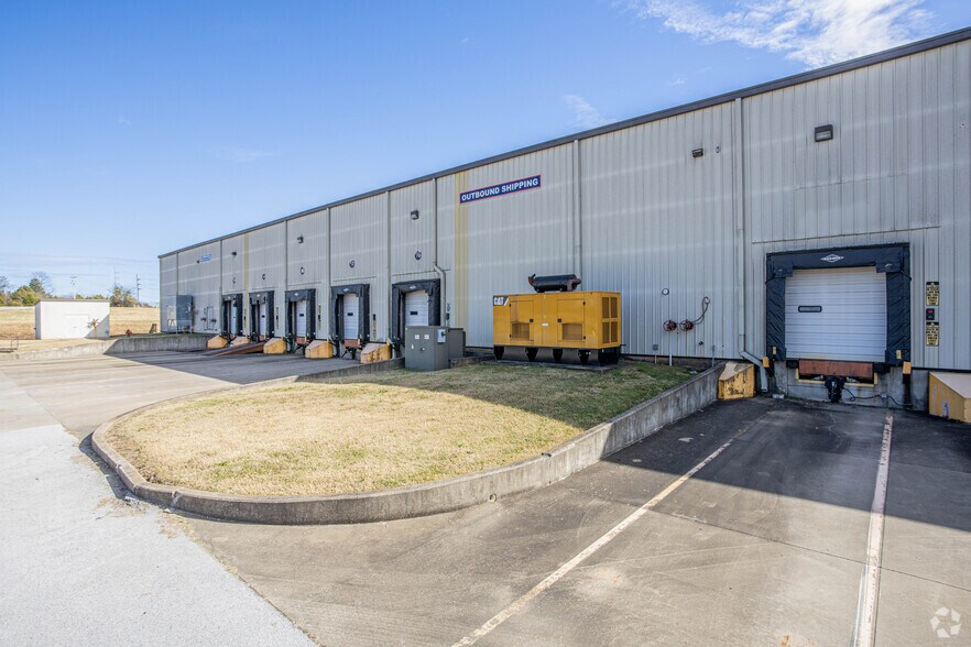 More Photos Of 120 Williamette Ln, Bowling Green Warehouse For Lease