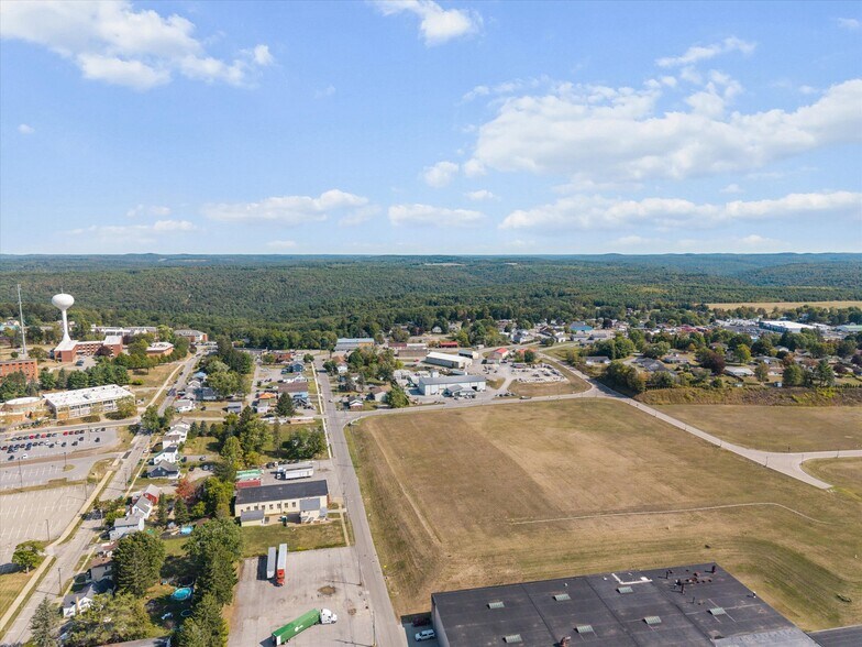 More Photos Of 204 Grand Ave, Clarion Warehouse For Sale
