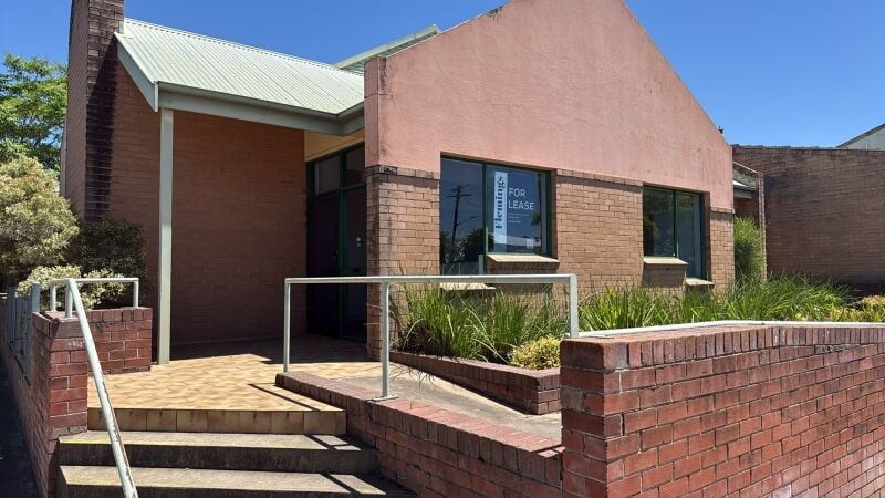 Primary Photo Of 100 Darling St, Cowra Office For Lease
