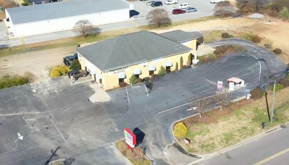 More Photos Of 111 Bank St, Sanford Flex For Lease