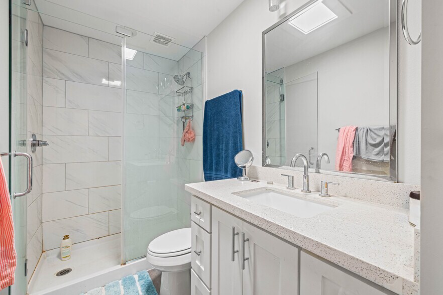 More Photos Of 525 11th St, Galveston Apartments For Sale
