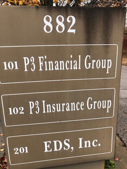 More Photos Of 882 Willow Tree Cir, Cordova Medical For Lease