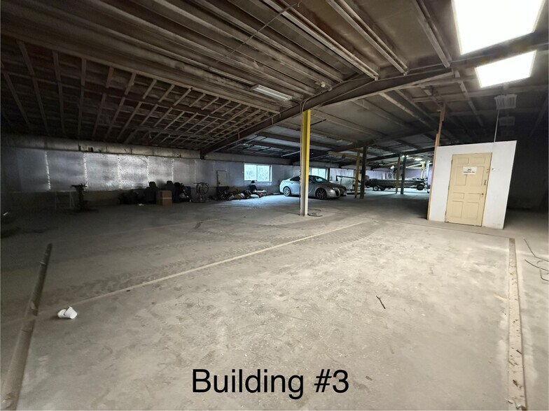 More Photos Of 333 Atlas Ave, Madison Warehouse For Lease
