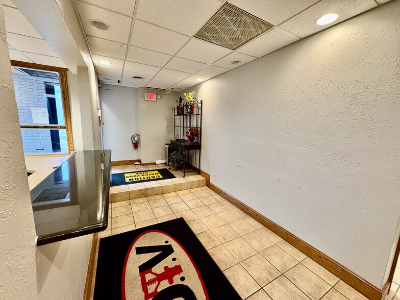 More Photos Of 1050 Triplett Blvd, Akron Warehouse For Sale