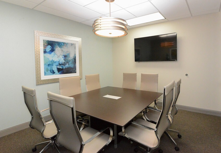 More Photos Of 3903 Northdale Blvd, Tampa Coworking Space