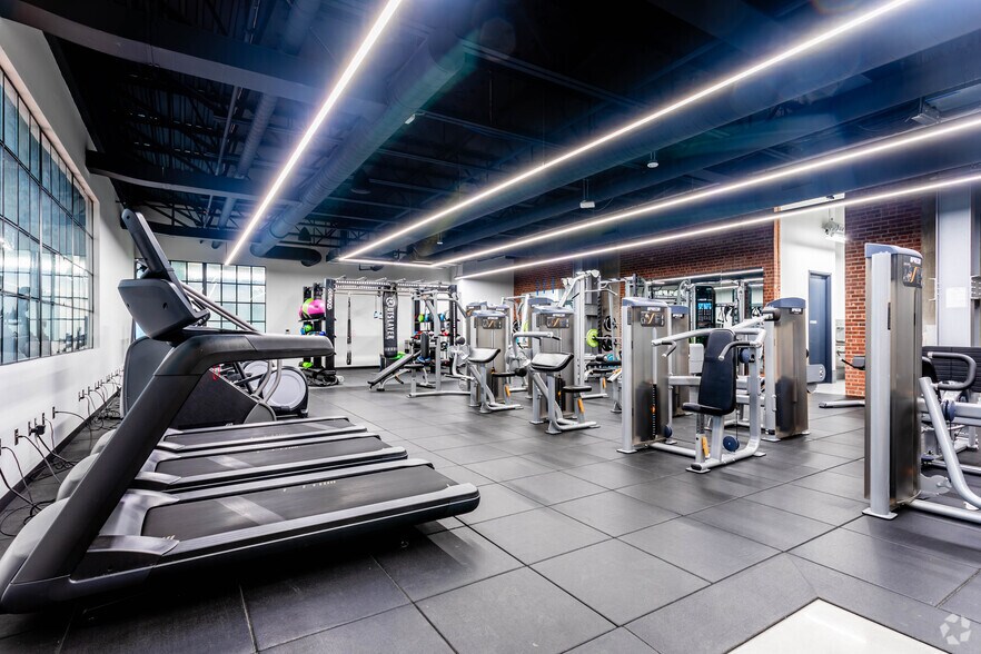 More Photos Of 78 John Miller Way, Kearny Office For Lease