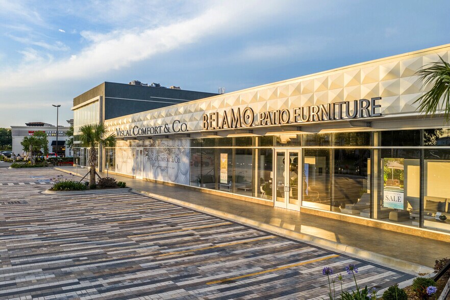 More Photos Of 4907 Big Island Dr, Jacksonville General Retail For Lease