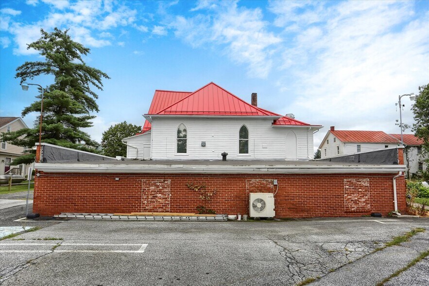 More Photos Of 5948 Linglestown Rd, Harrisburg Restaurant For Sale