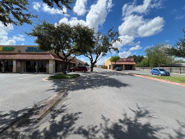 More Photos Of 310 E Pecan Blvd, McAllen Storefront For Lease