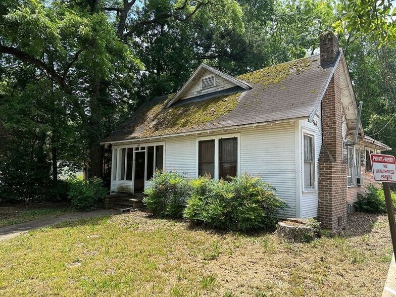 More Photos Of 522 & 524 University Dr, Starkville Apartments For Sale