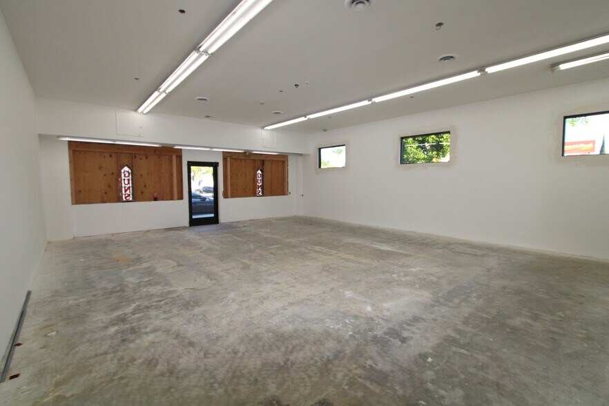 More Photos Of 1837 W Glenoaks Blvd, Glendale Storefront Retail Office For Lease