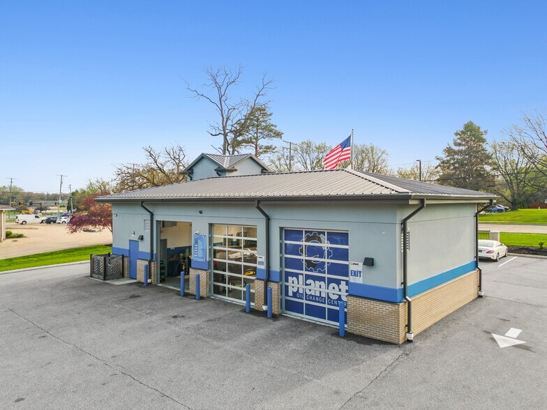 More Photos Of 18488 Pearl Rd, Strongsville Auto Repair For Sale